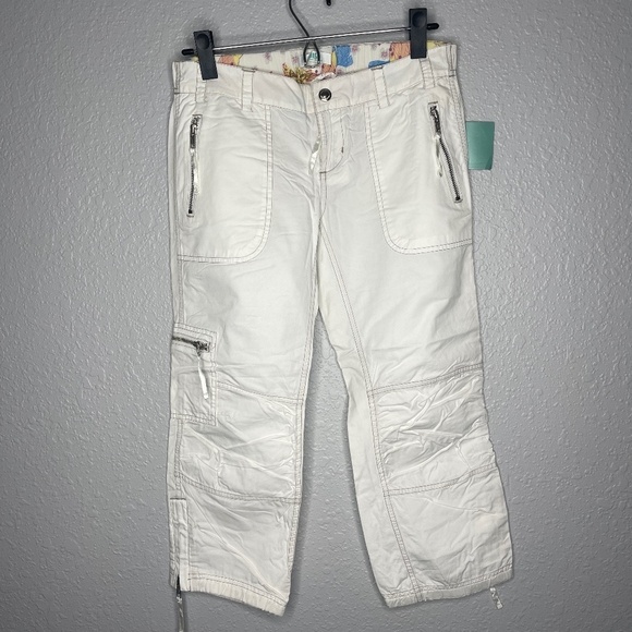 NWT JLO Dew cropped  white pant w/ zip detail ( juniors) - Picture 1 of 6
